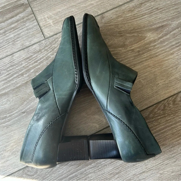 Naturalizer Sharon Green Soft Smooth Leather Slip On Loafer Heels - Picture 12 of 16